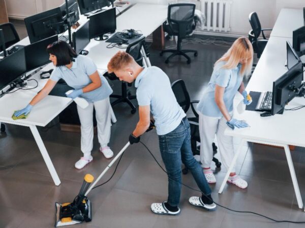 Why Your Company Needs Commercial Cleaning Services